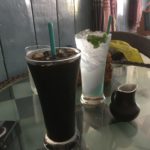 Café glacé et mint cooler, Kampot, Cambodge