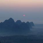 Lever de soleil au Mont Taung Wine, Hpa-An, Myanmar